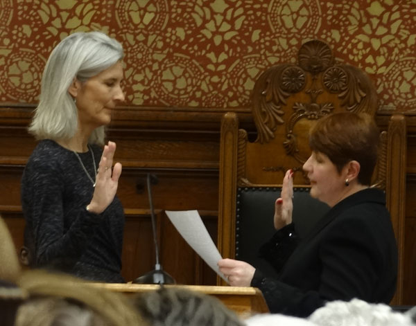 Swearing in of the newest Councillor (Jan Devereux)